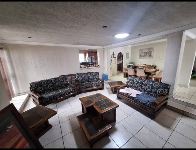 4 BEDROOM HOUSE FOR SALE IN VANDERBIJLPARK SE 7